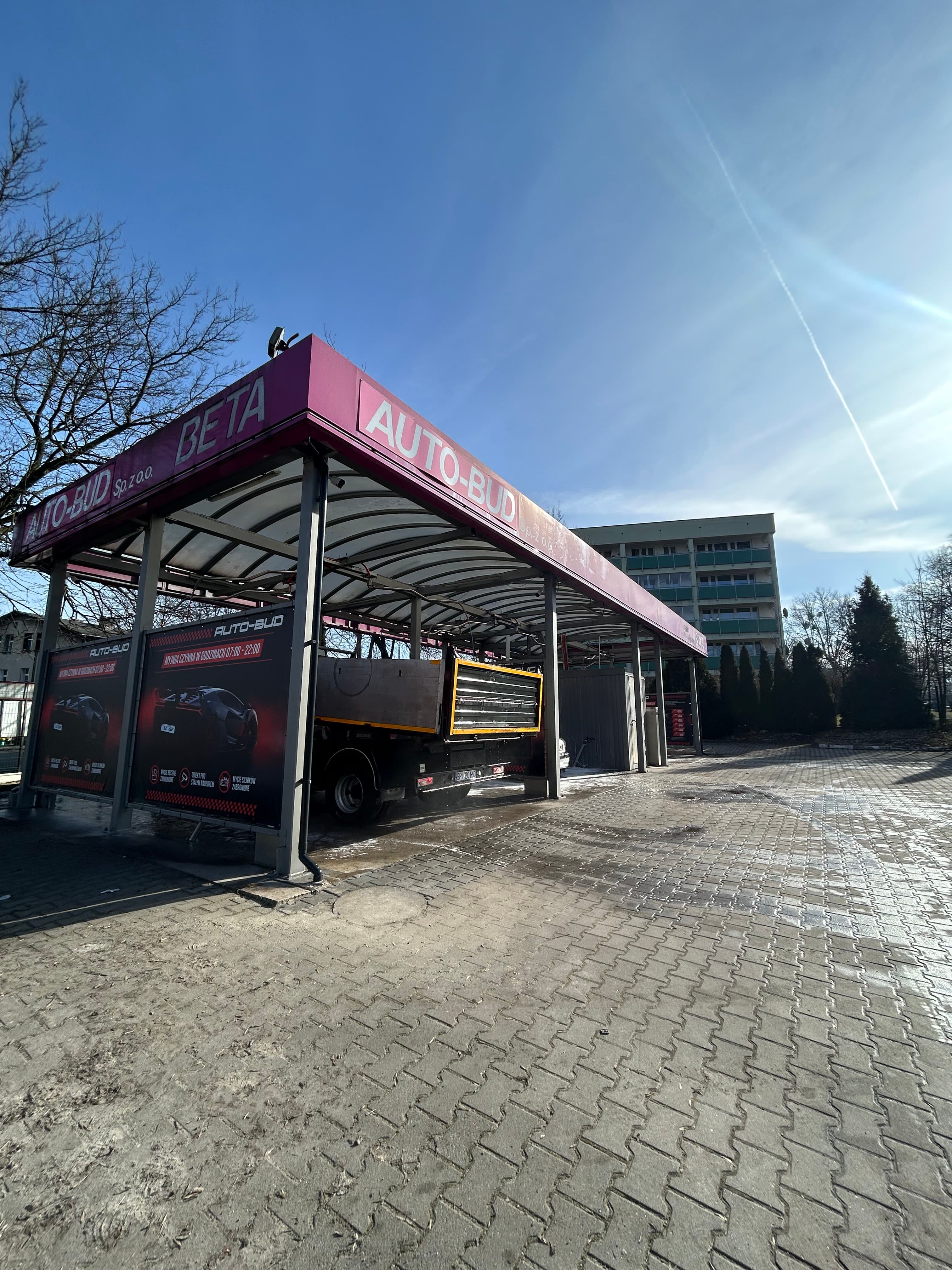 Myjnia bezdotykowa Auto-Bud Godula - widok stanowisk